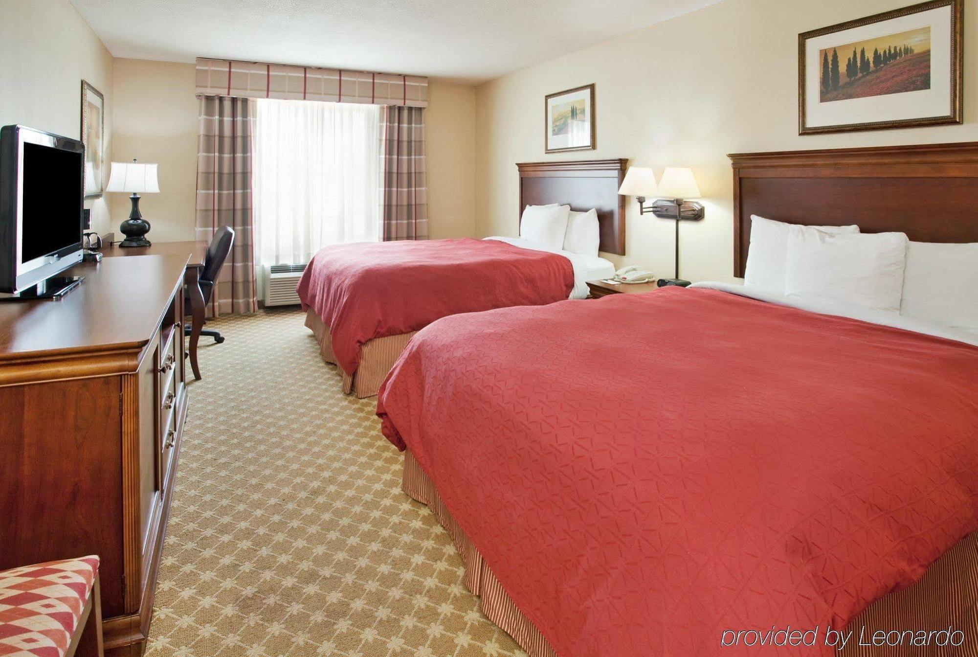 Country Inn & Suites By Radisson, Nevada, Mo Room photo